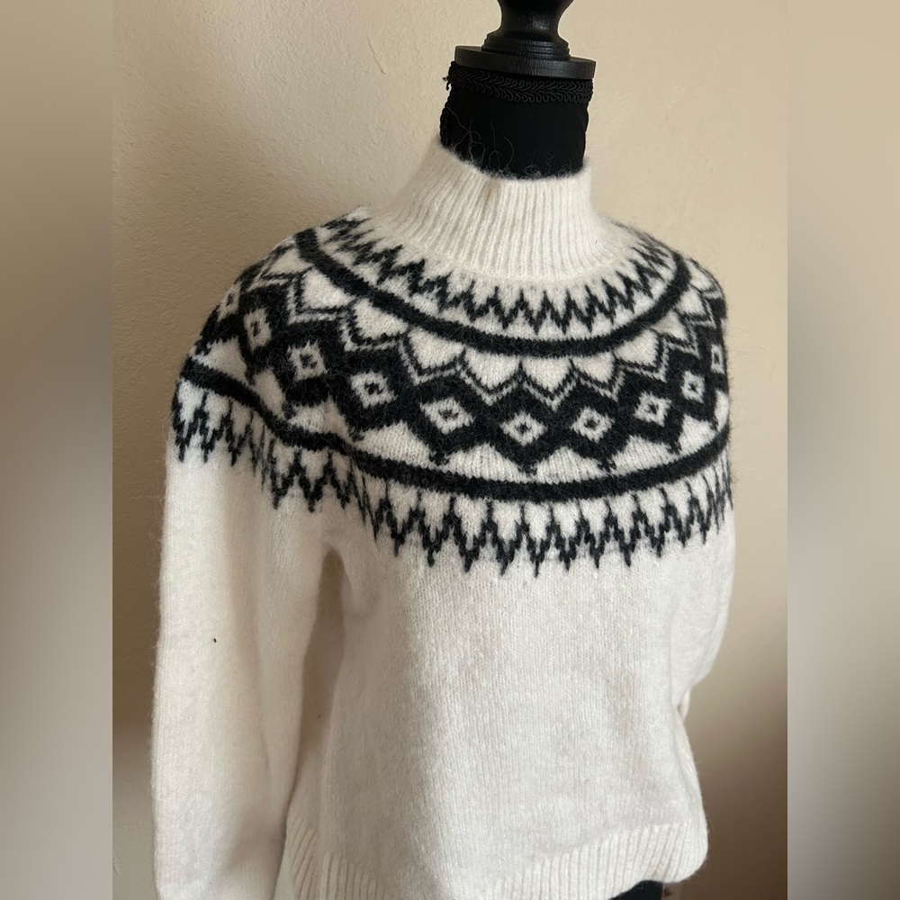 NWT Banana Republic Cold Weather Sweater